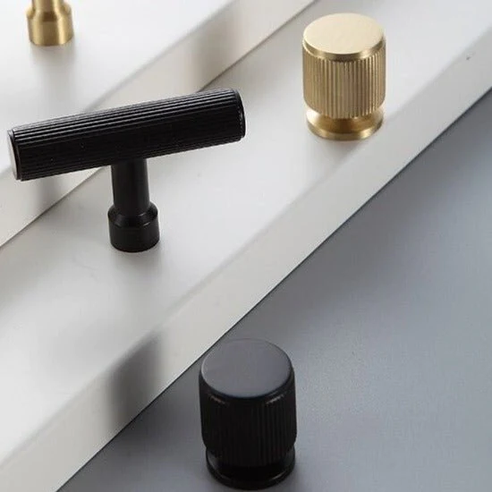 KAARI Solid Brass Knobs - Image 3