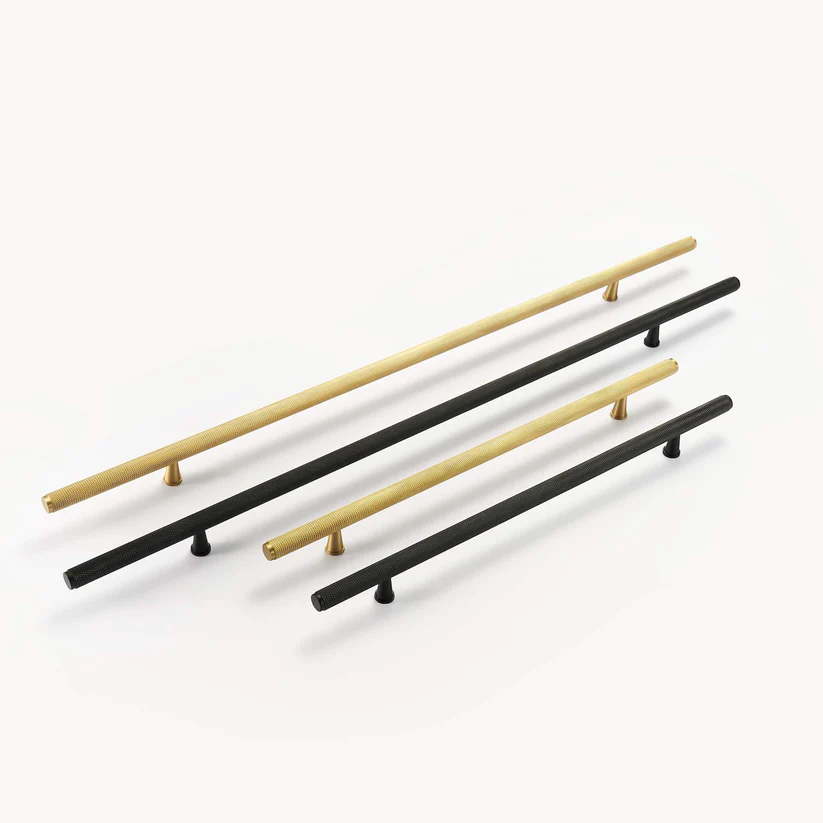 LUX Knurled Brass Handles - Image 3