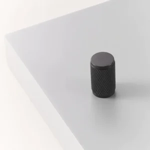 LUX Solid Brass Knurled Knobs