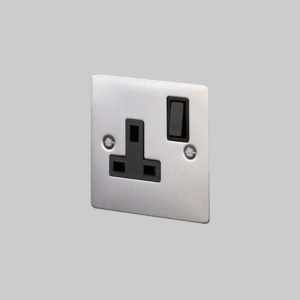 1G UK PLUG SOCKET / STEEL- Buster & Punch